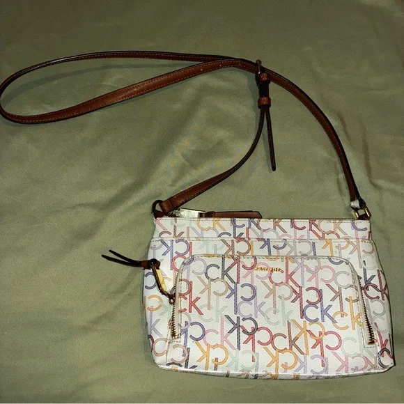 Calvin Klein White Multicolor Crossbody Bag - Picture 1 of 6